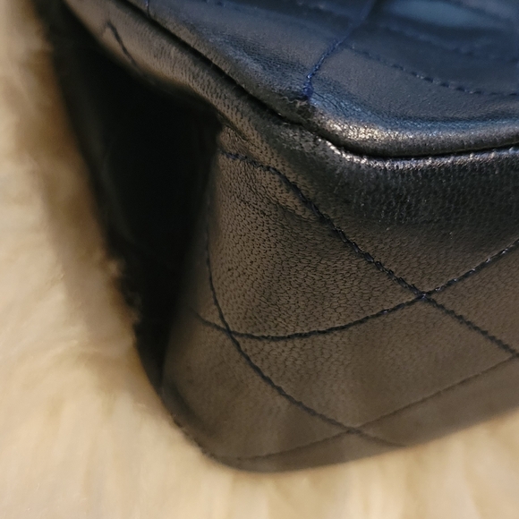 Chanel Quilted Lambskin Dark Blue Classic Double Flap Medium Bag Gold Hardware - Picture 7 of 16